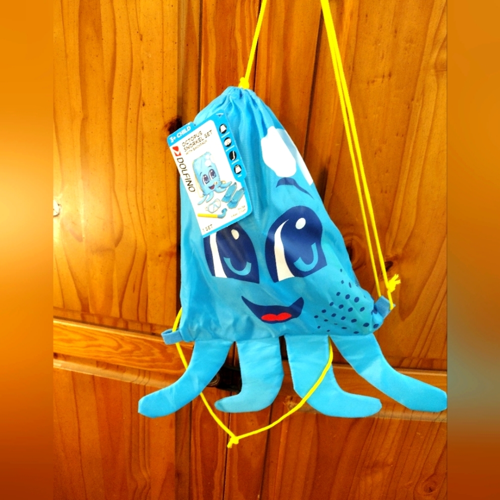 Kids snorkel set in drawstring carry bag, blue.